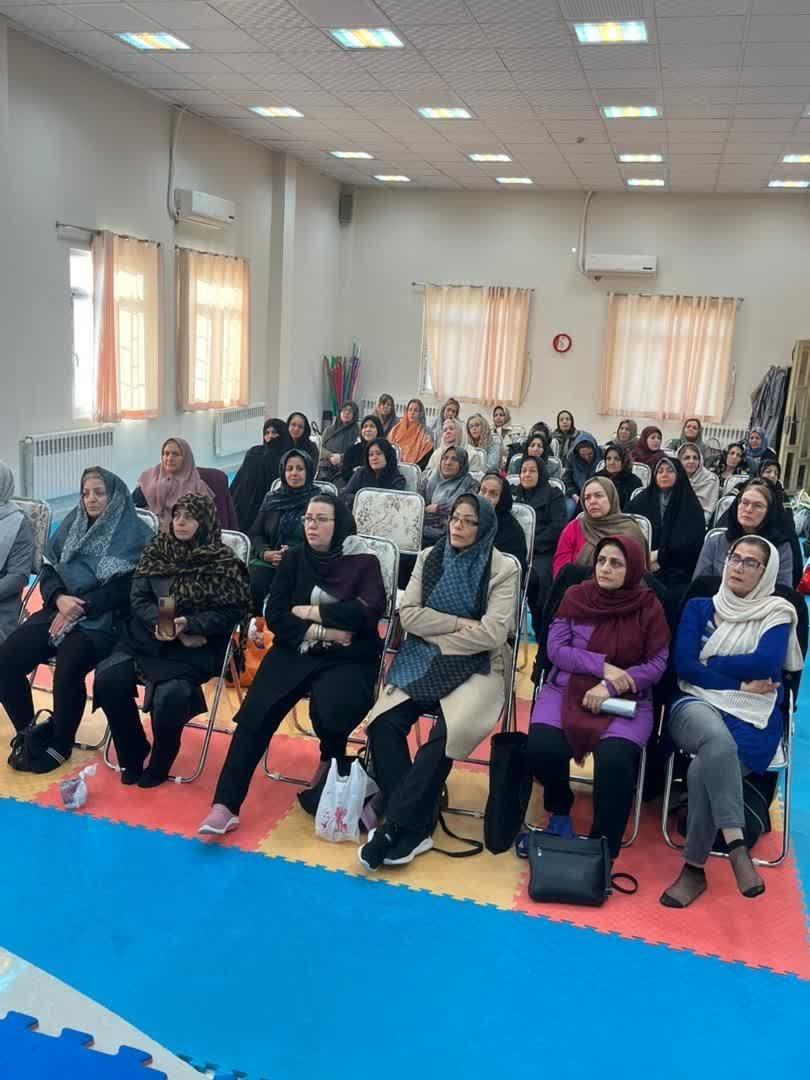 کلیدهای طلایی سلامت خانه امید میانه 6